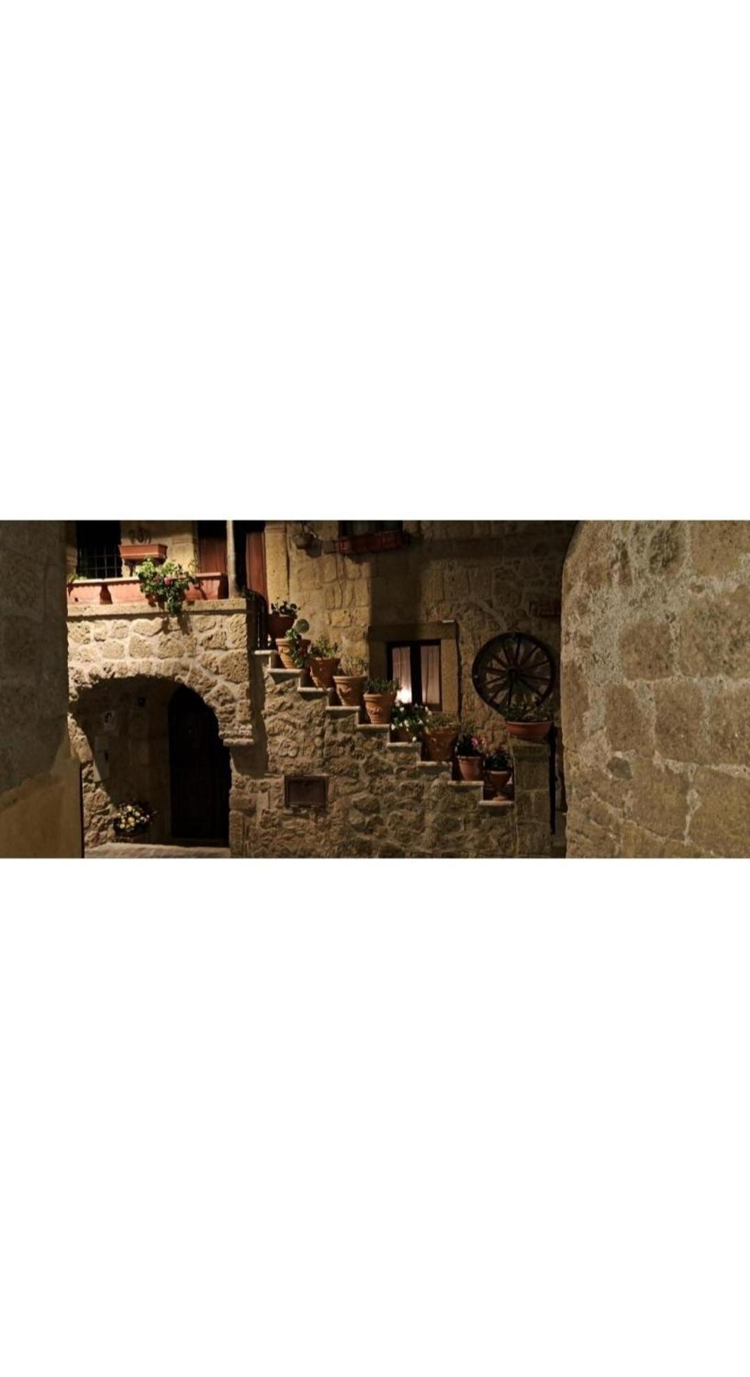 La Chascona Di Farnese Casa Di Tufo Nel Borgo Lejlighed Eksteriør billede